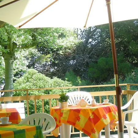 Bed & Breakfast Il Parco Dei Pini 3*