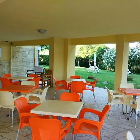 Il Parco Dei Pini לינה וארוחת בוקר 3*