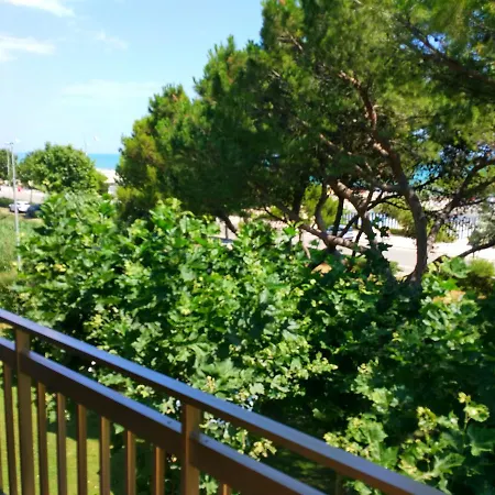 Il Parco Dei Pini ג'וליאנובה