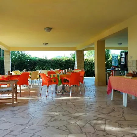 Bed & Breakfast Il Parco Dei Pini 3*