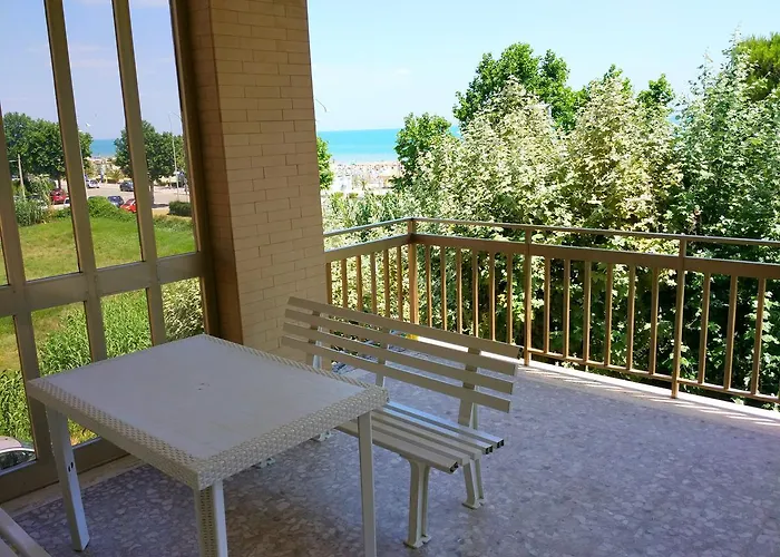 Il Parco Dei Pini Bed & Breakfast 3*