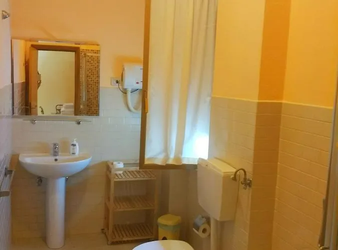 Il Parco Dei Pini B&B 길라노바리도